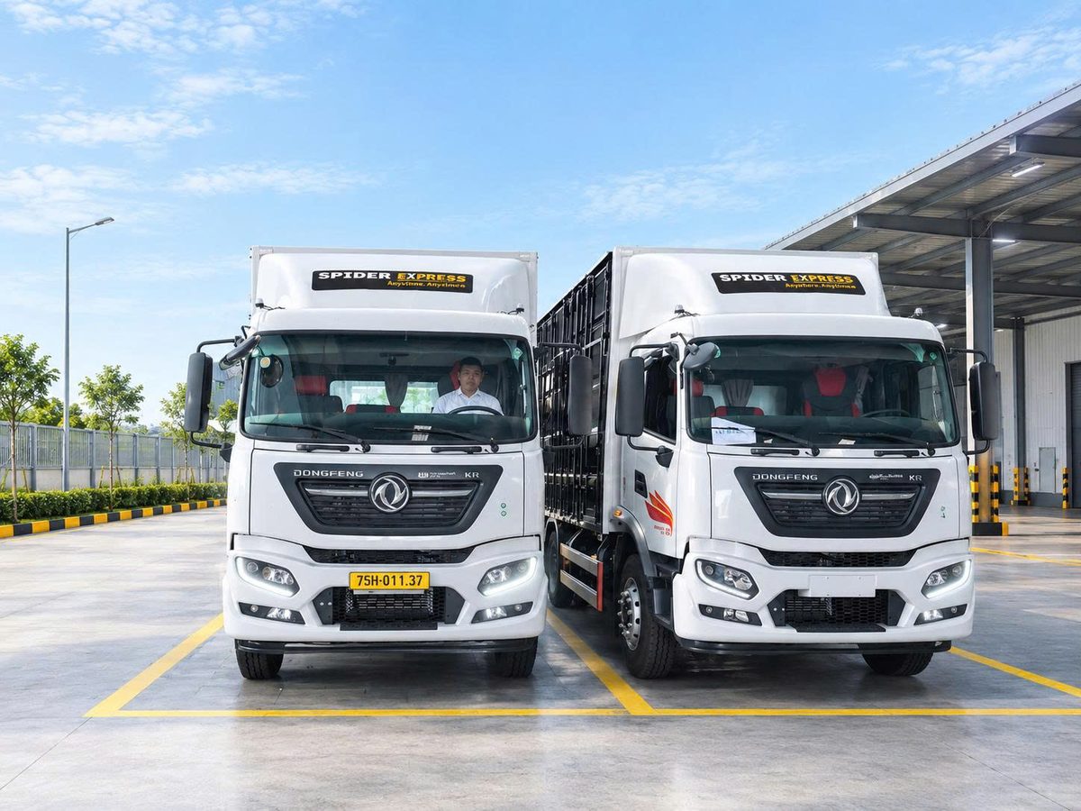 Hai xe tải 8 tấn mới của Spider Express sẵn sàng lăn bánh