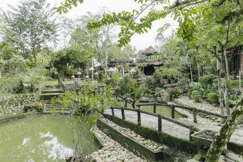 HUY_2558